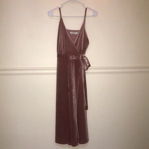 Ali & Jay dusty rose pink velvet wrap dress